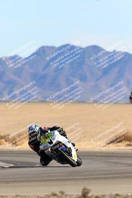 media/Jan-08-2022-SoCal Trackdays (Sat) [[1ec2777125]]/Turn 4 (1145am)/